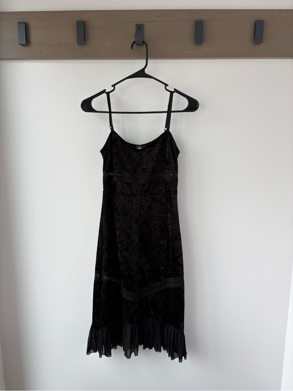 Tunnel Vision Black Witchy Crushed Velvet Midi Dress XS Lace Retro Y2K Slip